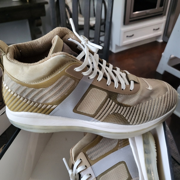 Lebron X JE Icon QS - Picture 2 of 4